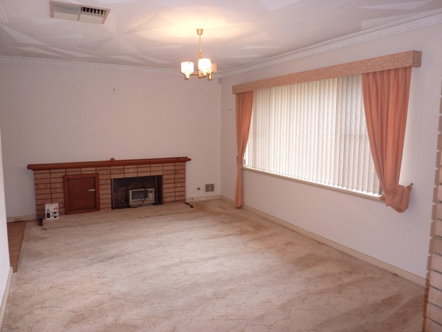 RARE RE-DEVELOPMENT OPPORTUNITY Picture 3