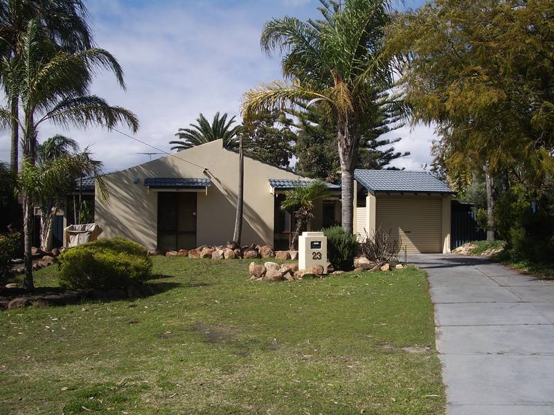 FAMILY LIVING Picture 1