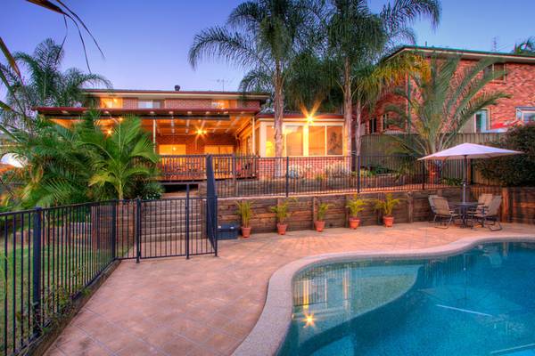 OWNER MOVING OVERSEAS-QUICK SALE REQUIRED!!! Picture 2