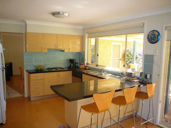 MUST BE SOLD! Picture 3