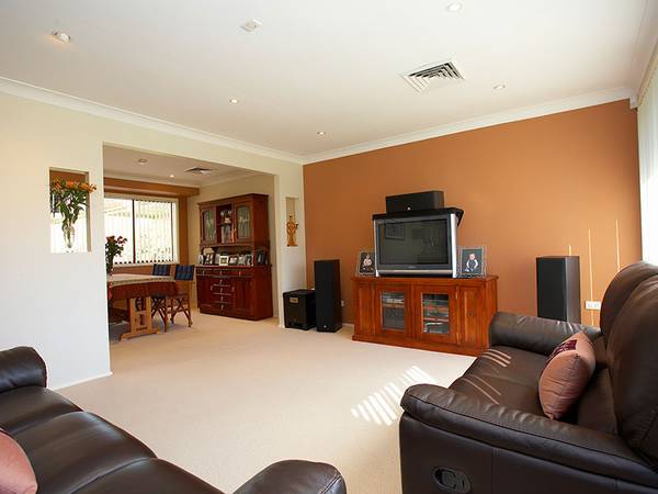 900m2 block in Matthew Pierce catchment Picture 2