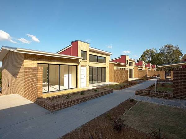 Brand New Modern 3 Bedroom Townhouses Picture 1