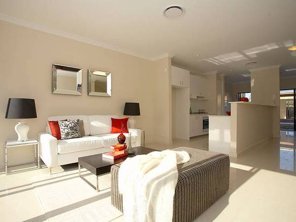 Brand New Modern 3 Bedroom Townhouses Picture 2