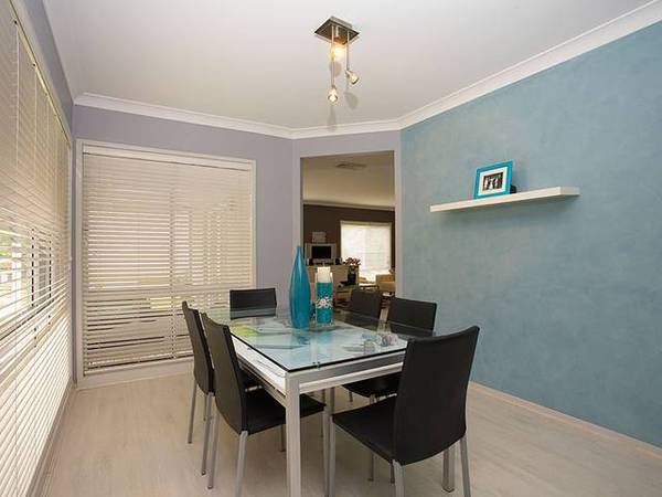 The complete package in sort after estate! Picture