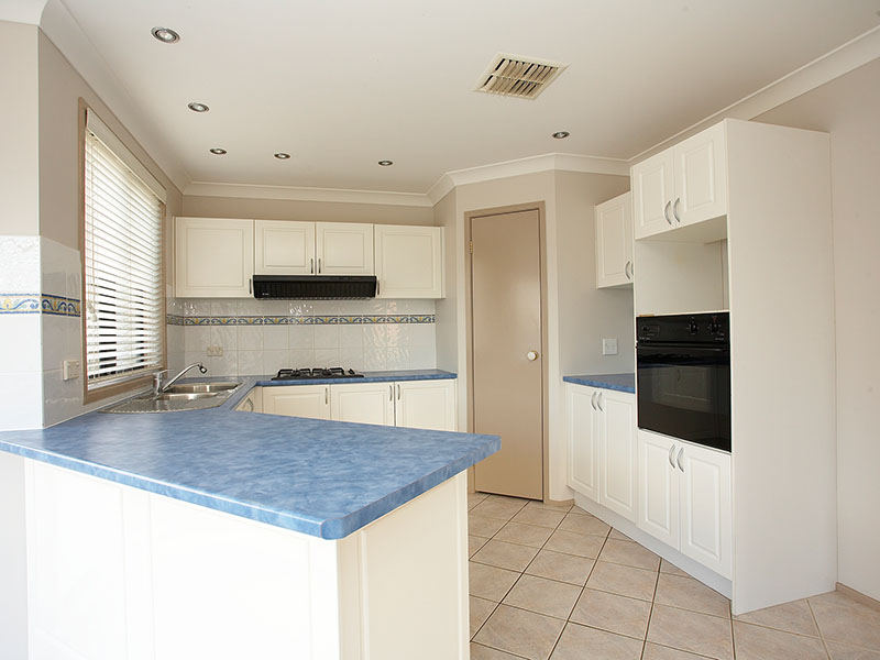 CLASSY HOME, FANTASTIC LOCATION, ON A HUGE 650m2 + BLOCK ! Picture