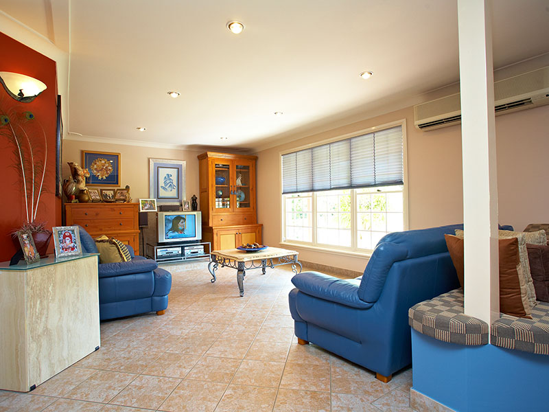 Looking for a pool? Picture 3