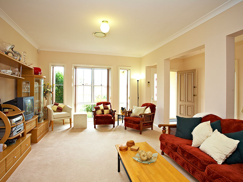 Located in a sought after pocket of Duncraig Estate. Picture 2