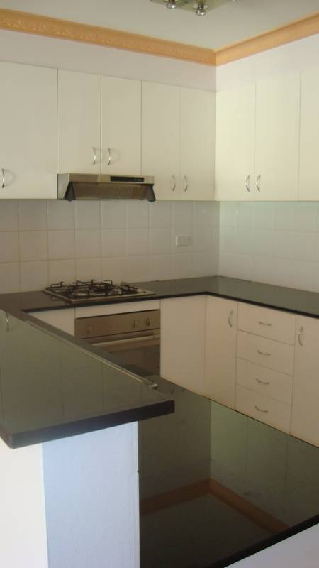 Right in
the heart of Parramatta CBD, Opposite Parramatta Park ! Picture