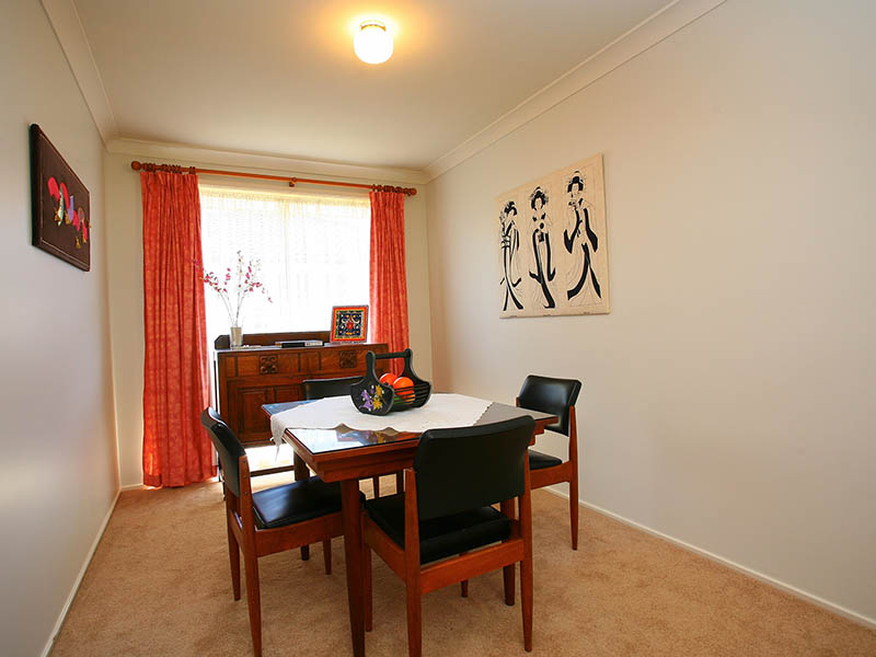 Sundrenched Home! Picture 3