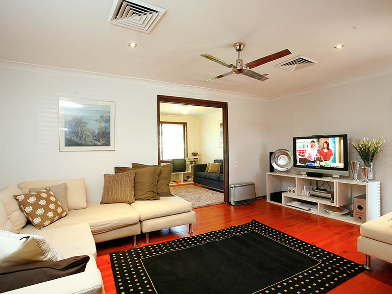 Relaxed Family home With Light And Style all quiet Cul De Sac. First Open home this sat 12-12:30pm Picture 1