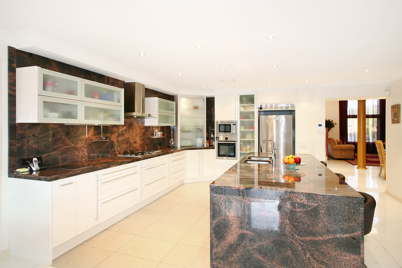 Gourmet Kitchen to Die For! Picture 2