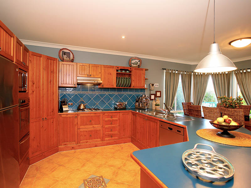 Grandeur in Tuscan Waters Estate Picture 2