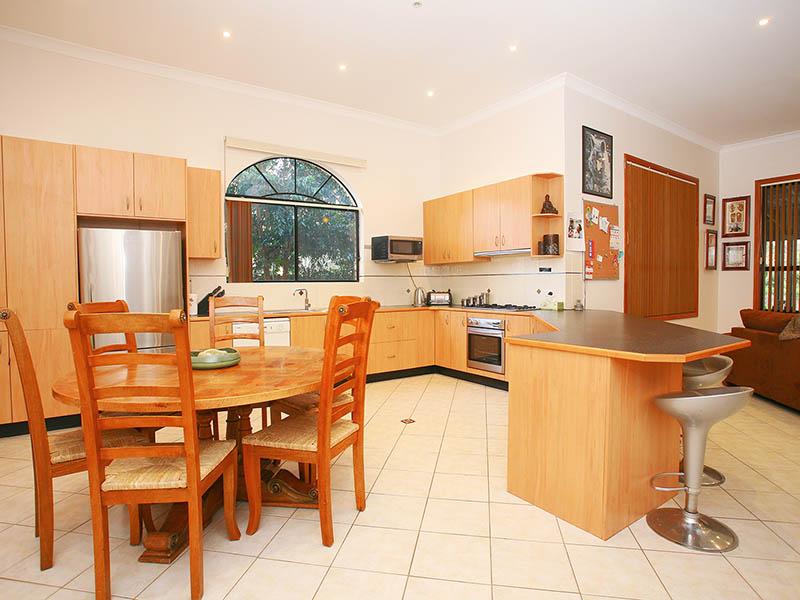 ATTENTION ALL GREENIES Picture 2