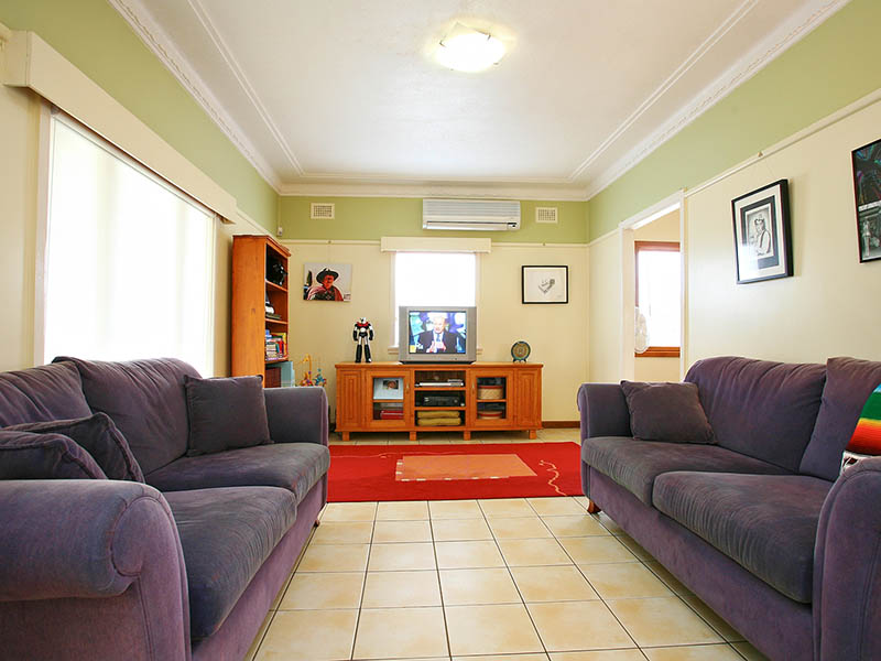 Location Location Location! Picture 3