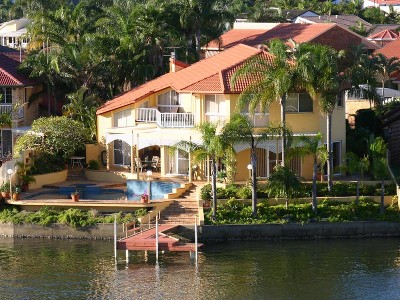 SPECTACULAR WATERFRONT LOCATION - OVER 80 FEET OF WATERFONTAGE Picture