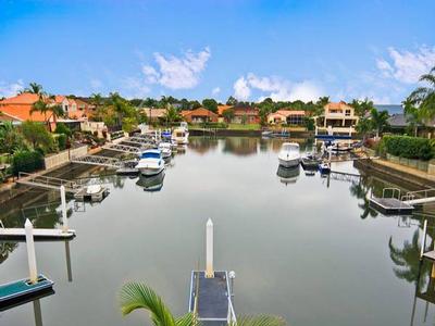 MAGNIFICENT NORTH TO WATER RESIDENCE - ONLY 5 YEARS YOUNG! Picture