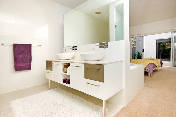 Reduced to $695,000!
Runaway Lagoons........When only the best will do! Picture 2