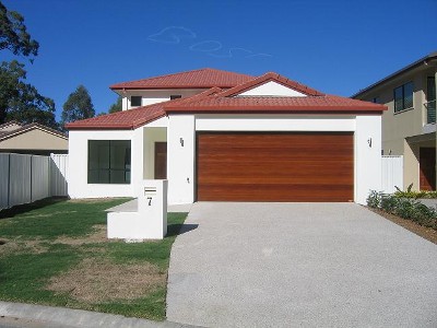 ALMOST BRAND NEW.
FIRST HOME BUYERS THIS IS FOR YOU! Picture