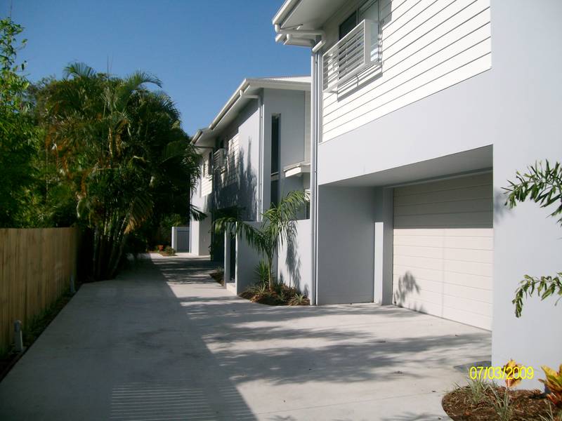 BRAND NEW TOWNHOUSE! Picture 2