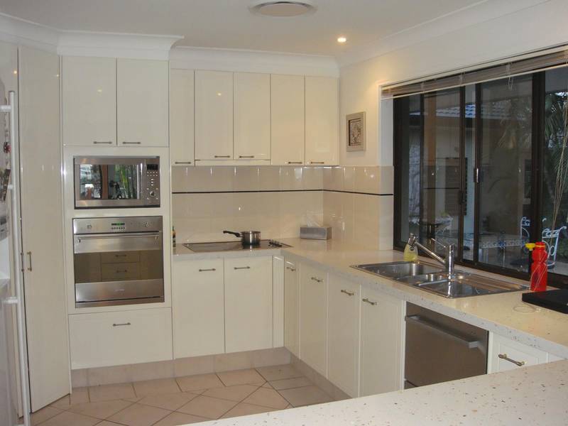 Delightful North to Water Family Home Picture 2