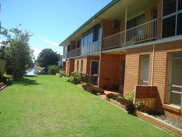 Walk everywhere Picture 3