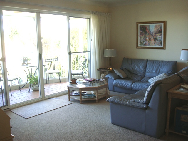 Absolute Bargain Near Beach Picture 3