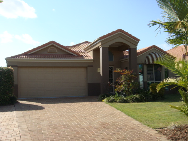 Crestwood Heights Best Buy Picture 1