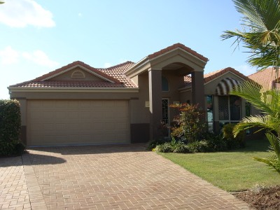 Crestwood Heights Best Buy Picture