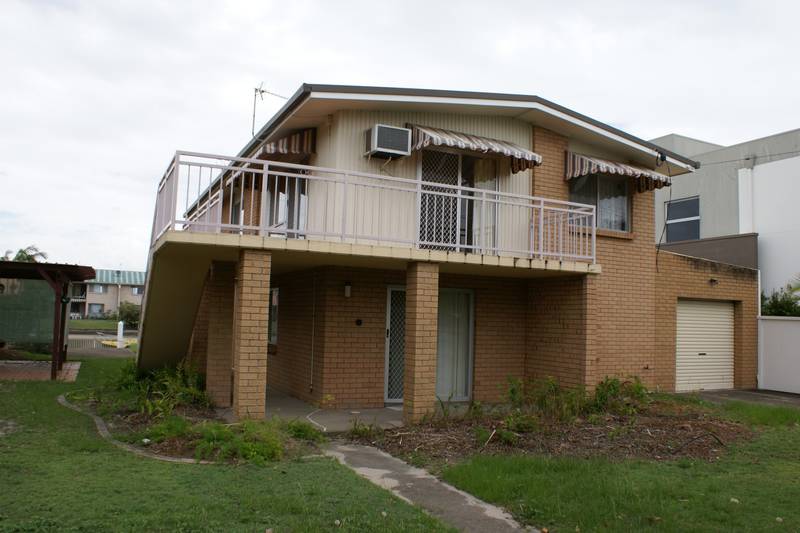 Direct Ocean Access, Bridge Free at Bargain Prices Picture 2