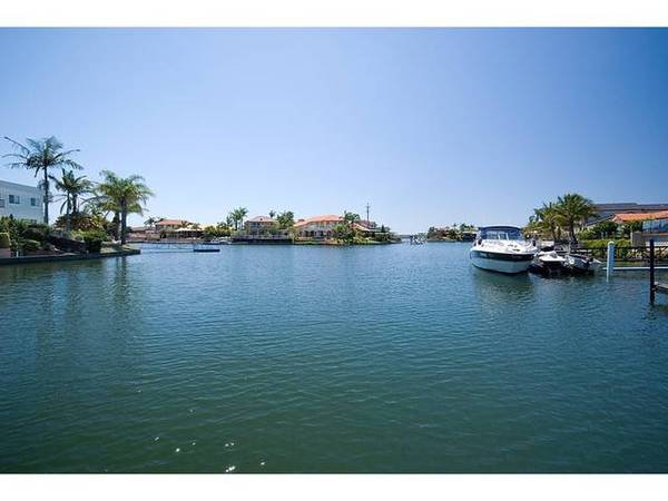 A PRIME EXAMPLE OF GOOD TASTE Picture 2