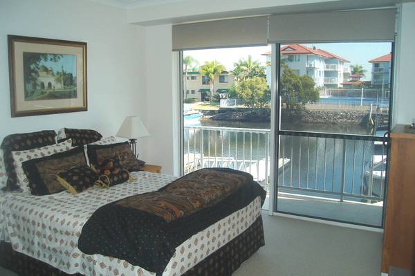 SUPERIOR LUXURIOUS APARTMENT Picture 3