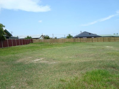 Nice flat block only minutes from the beach Picture Nice flat block only minutes from the beach Picture