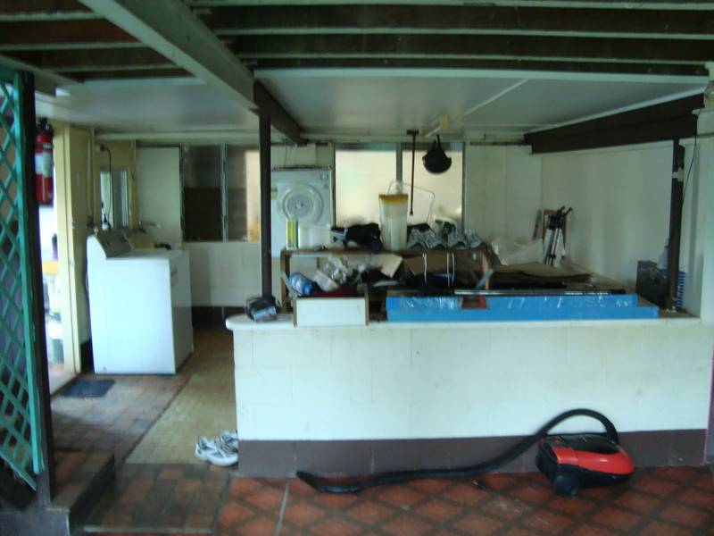 Large house with room to grow Picture 3