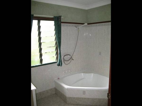 Income And Lifestyle Picture 3