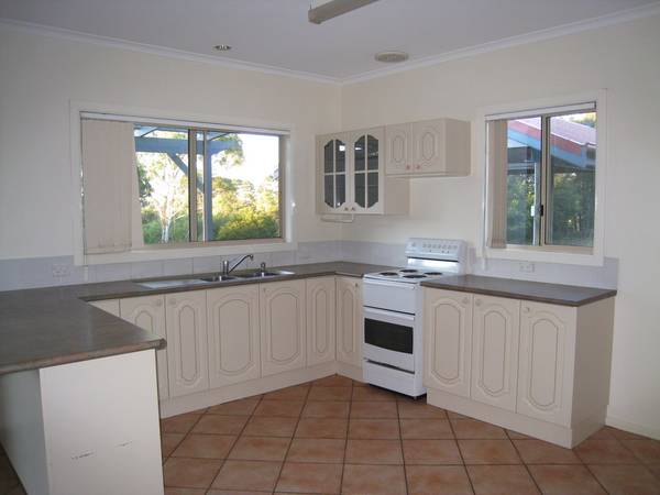 Berlang Road - Majors Creek Picture 2