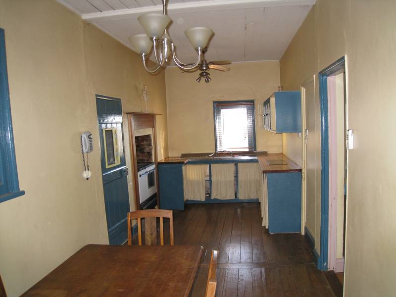 C 1850s Heritage Home/Office Picture 2