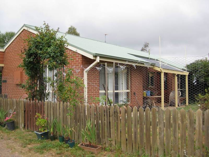 Modern Townhouse Picture