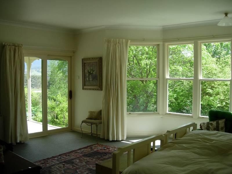 Country Living on 246 acre (99.6 ha) Farm Picture 3