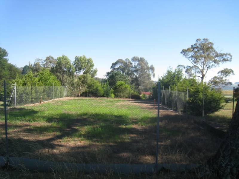 The Old School Paddock Picture 3