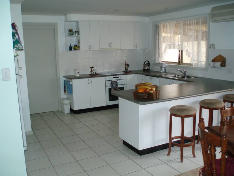 Immaculate Villa : Invest or Move Right In Picture 3