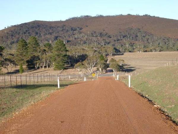 1 Dempsey Rd via Braidwood Picture 1