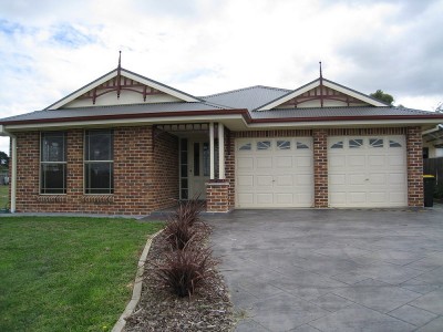 DRESS CIRCLE LOCATION Picture