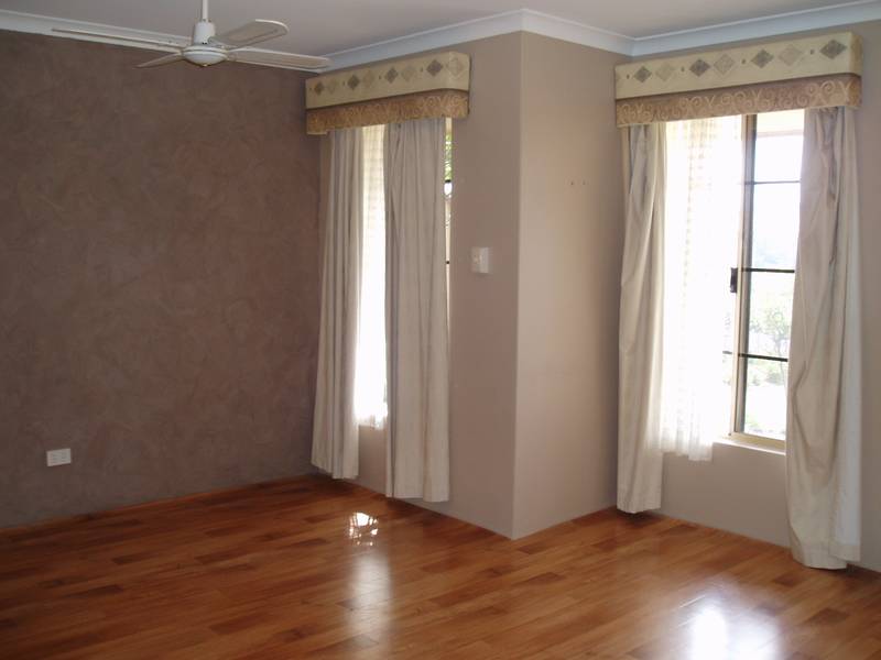 Great Family Home...Open Tues 8th Dec 4.30pm Picture 3