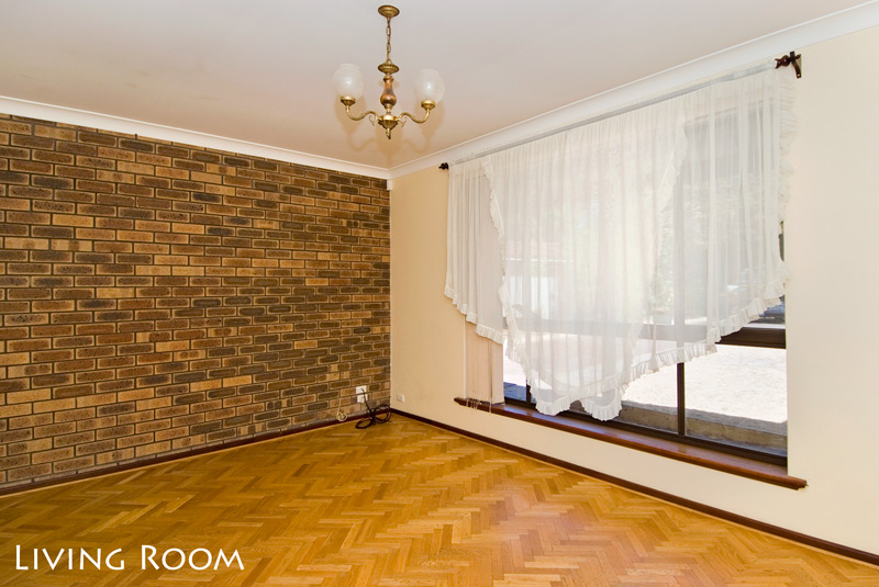 AUCTION ON VALENTINES DAY! OPEN FROM 11.00AM Picture 2