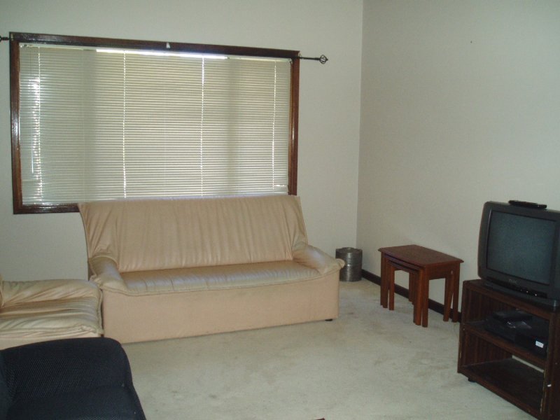 ***Duplex Block***Huge 878m2 Block Picture 2