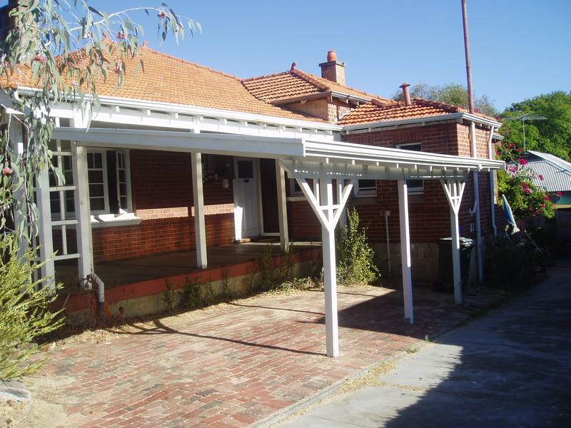 *******CHARACTER HOME******** Picture 1