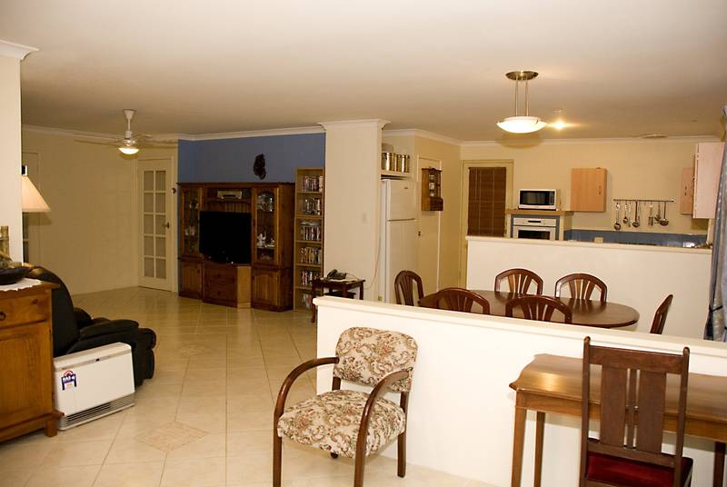 HERE'S YOUR HOUSE! *** BE SMART & QUICK FOR THIS ONE!*** Picture 3