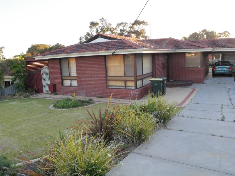 **JUST MOVE IN - SPICK & SPAN ** (Short Term Available) Picture 1