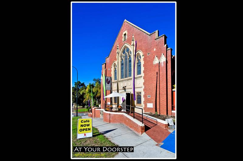 Lovely Character Home!!! Picture 3