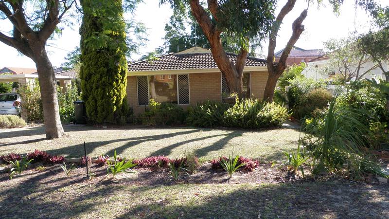 **AVAILABLE NOW - on INGLEWOOD BORDER** OPEN TUES 12TH 1.00PM Picture 1